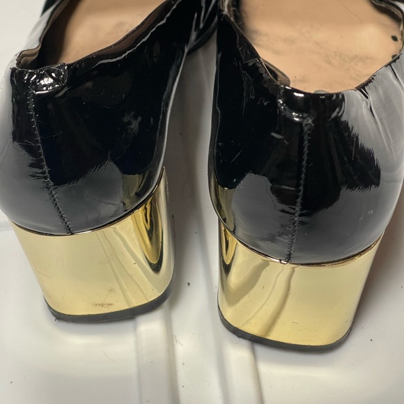 Karl Lagerfeld Elegant Black patent Women's Shoes with gold heel, size 8 - Picture 3 of 3